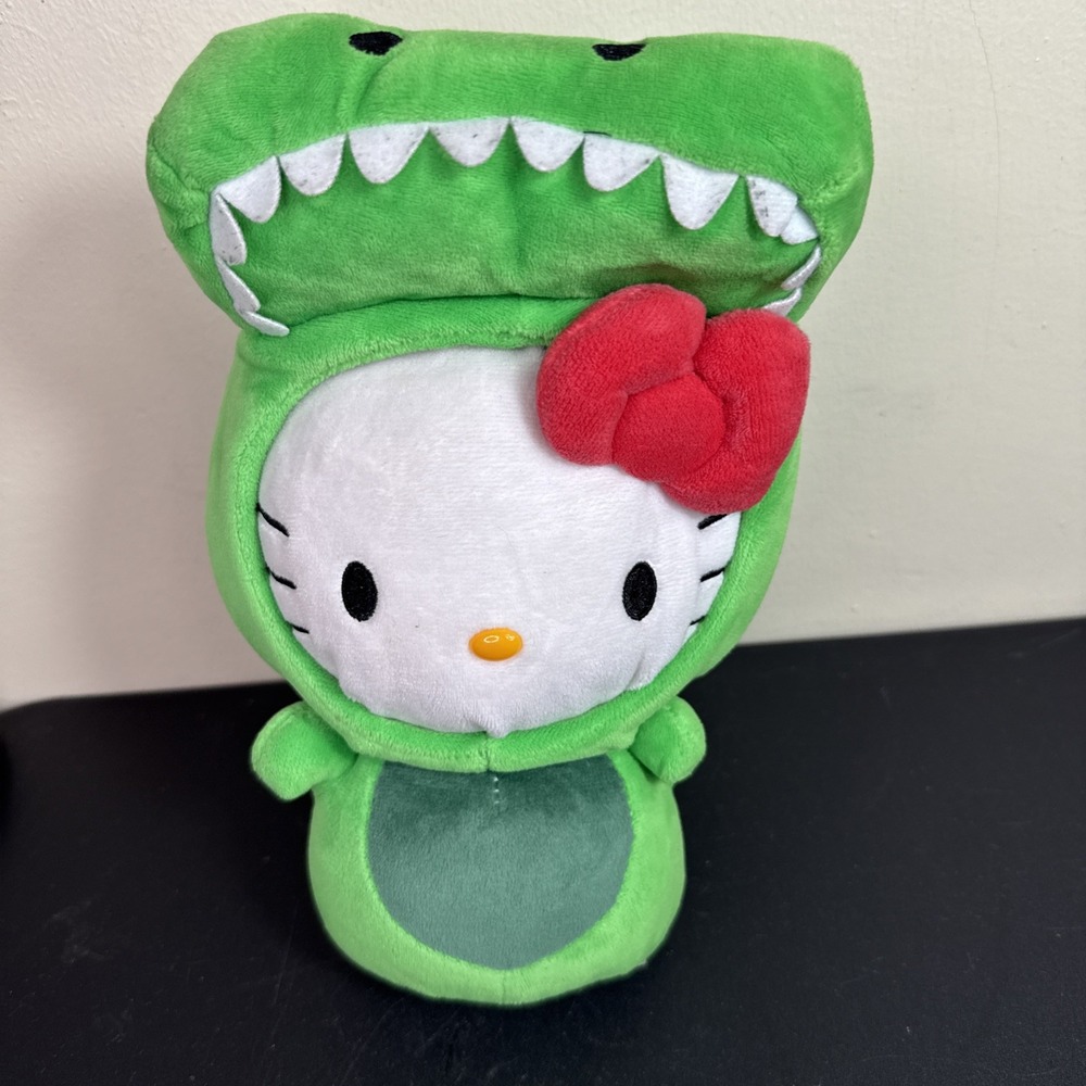 Hello‎ Kitty x Jurassic Park Plush Dinosaur Costume Universal Studios 2022 EUC